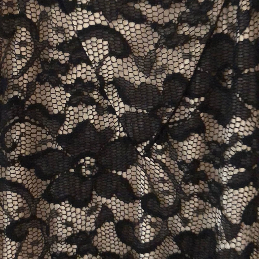 Dress - Picture 3 of 4